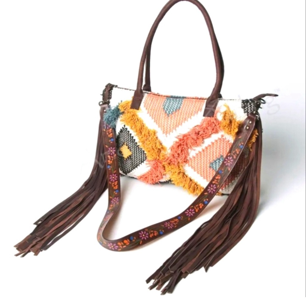 NWT American Darling Large Western Weaved Saddle Blanket Fringe Overnight Bag